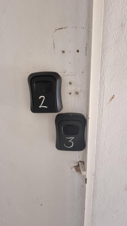 A Una Calle Del Ado 5Ta Avenida Плая дел Кармен Екстериор снимка